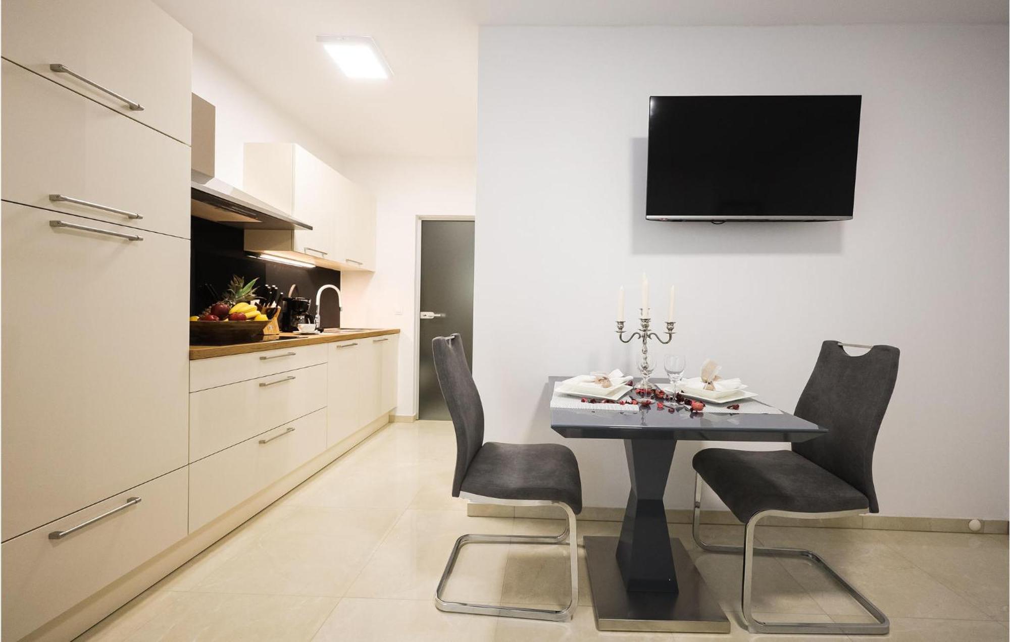 Lovely Apartment In Zadar With Wifi Εξωτερικό φωτογραφία
