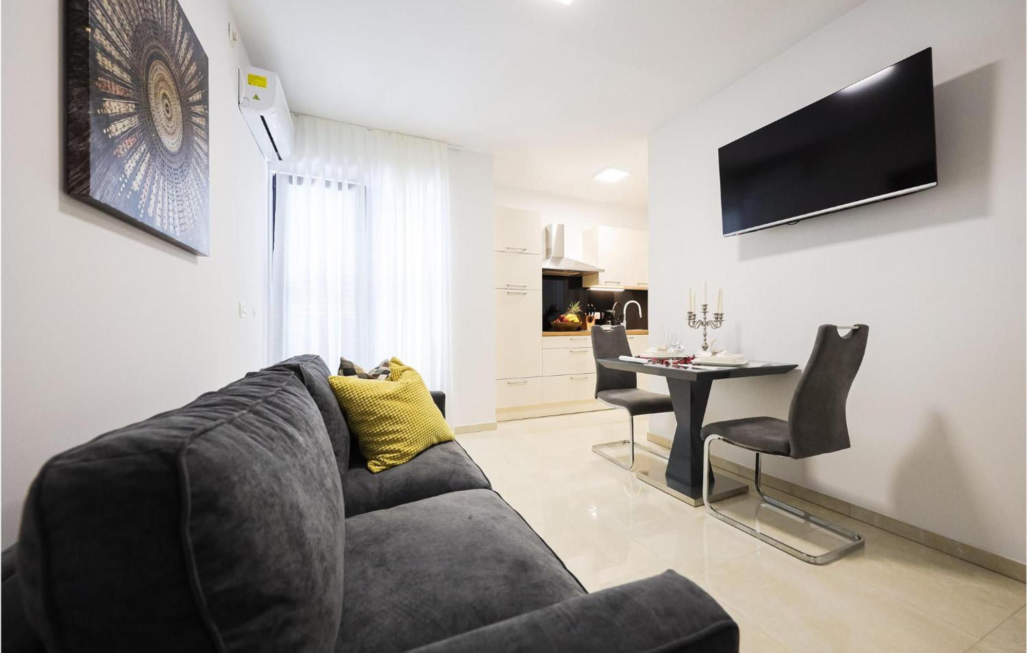 Lovely Apartment In Zadar With Wifi Εξωτερικό φωτογραφία