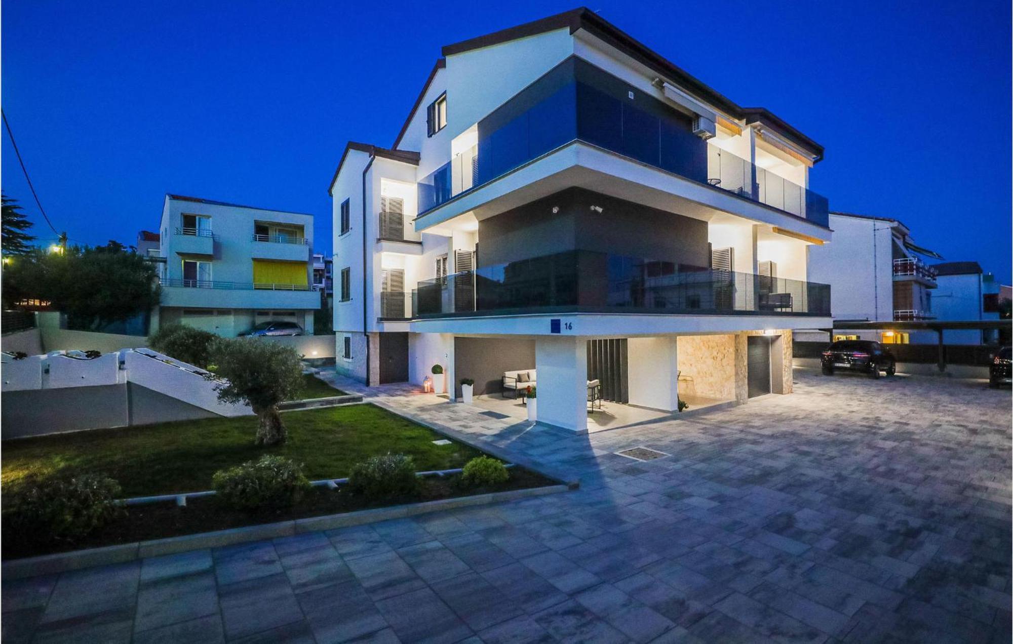 Lovely Apartment In Zadar With Wifi Εξωτερικό φωτογραφία