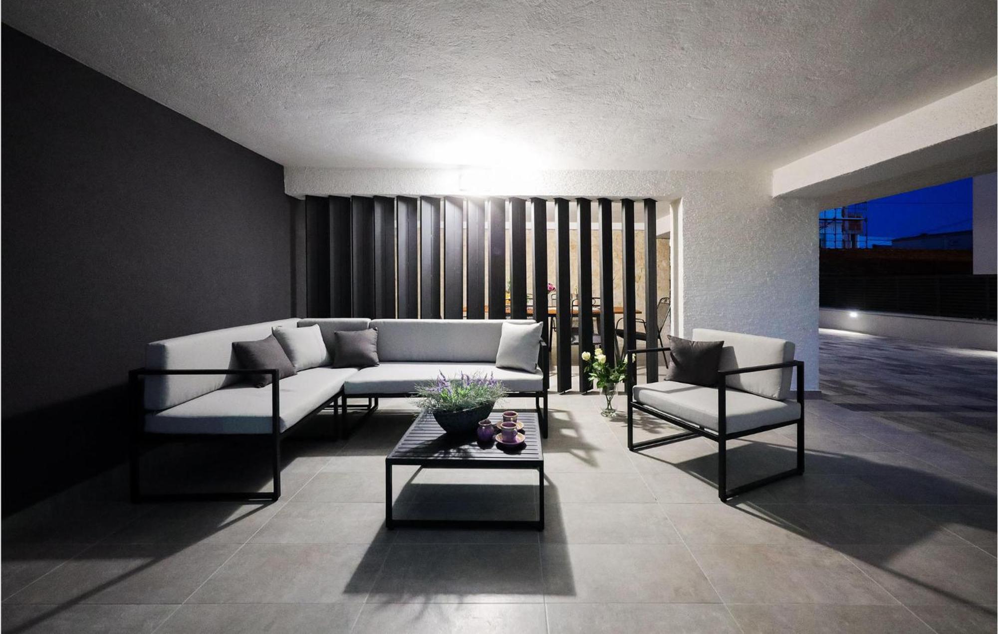 Lovely Apartment In Zadar With Wifi Εξωτερικό φωτογραφία